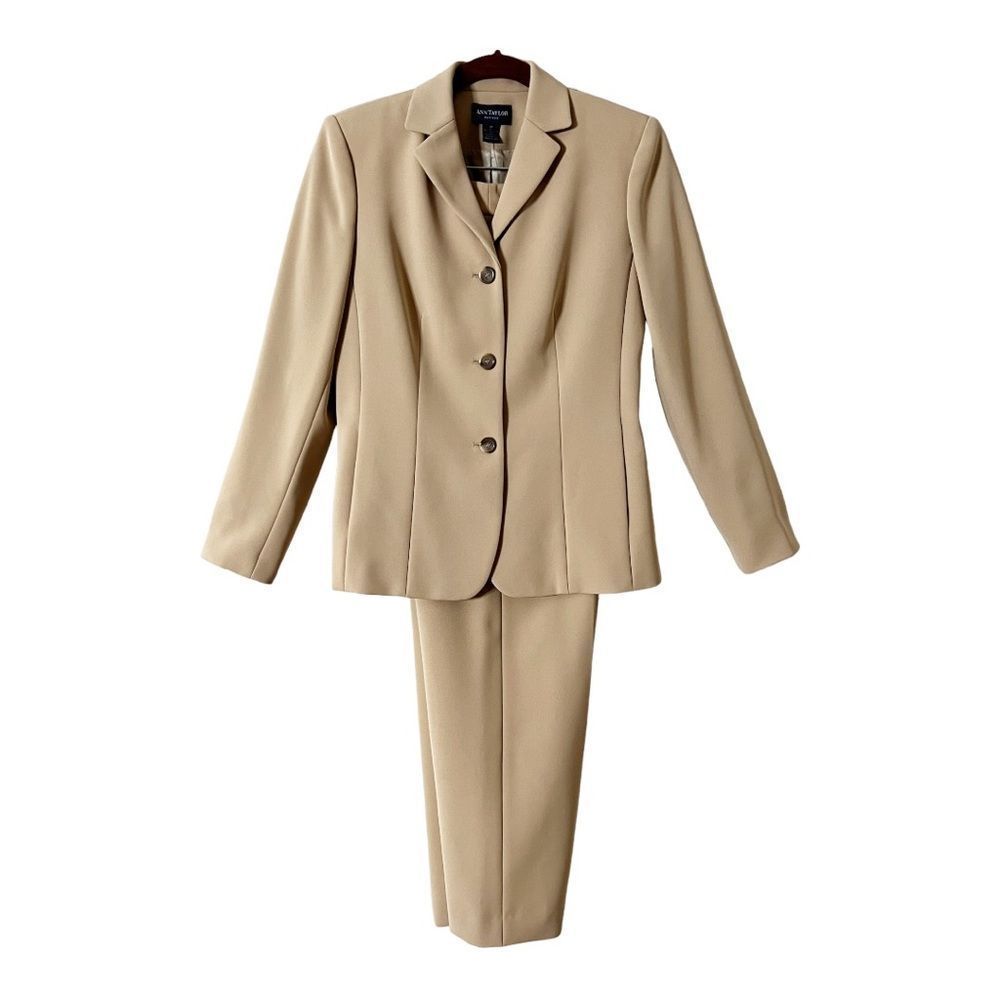 Ann Taylor Women’s Two Piece Suit Set Size 2 Petite New
